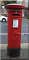 George V postbox on Green Lanes, London N13