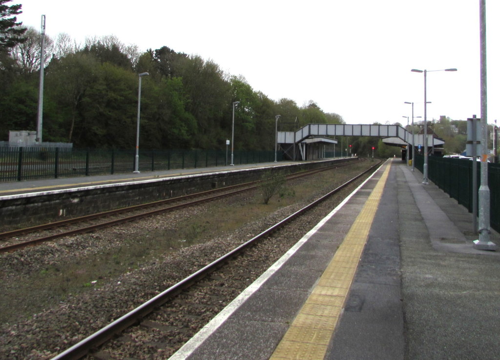 Haverfordwest railway station platform 1 © Jaggery :: Geograph Britain ...