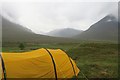 NH0680 : Wild camp near the busy Shenavall bothy, Srath na Sealga by Ibn Musa