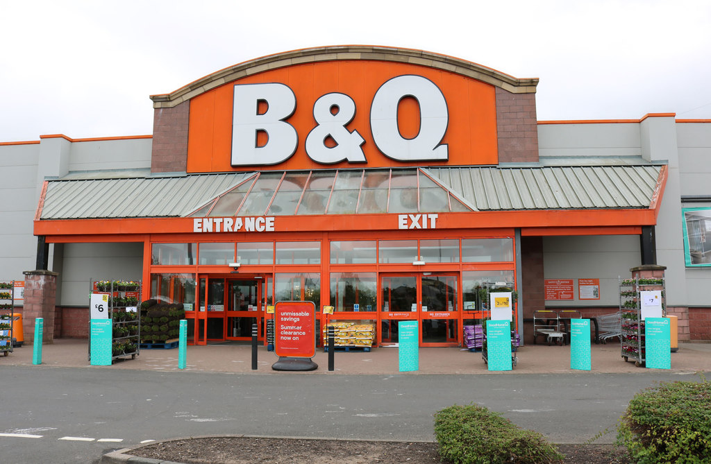 B&Q, Kilmarnock © Billy McCrorie :: Geograph Britain and Ireland