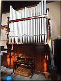 SE3132 : St Hilda, Cross Green - pipe organ by Stephen Craven