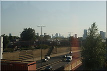 TQ3987 : View of Canary Wharf from the Barking to Gospel Oak line near Leytonstone High Road station by Robert Lamb