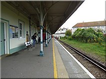 TV4899 : Seaford Station by Gerald England