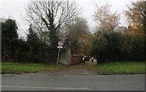 TL0409 : Leighton Buzzard Road, Piccotts End by David Howard
