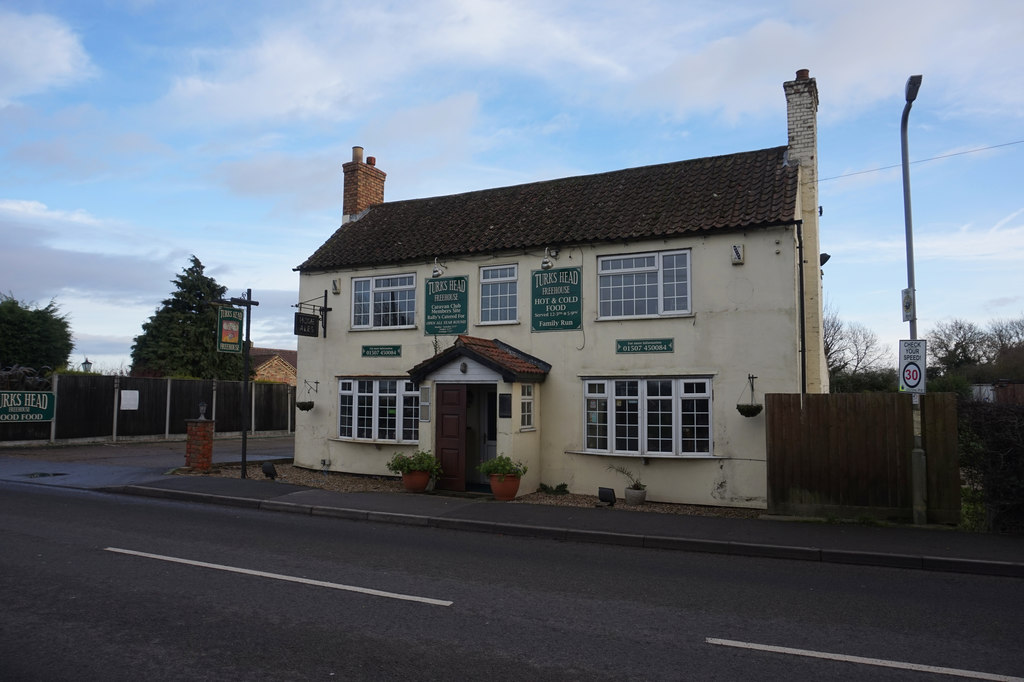 The Turks Head, Maltby le Marsh © Ian S :: Geograph Britain and Ireland