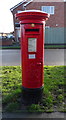 TA1233 : George VI postbox on Howdale Road, Hull by JThomas