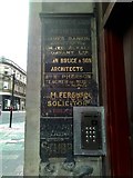 NO4030 : Sign of the Past Commercial Street Dundee by Mary Rodgers