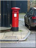 TF0307 : Victorian pillar box, St Mary's Street, Stamford by Alan Murray-Rust
