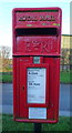 TA3031 : Elizabeth II postbox on Main Street, Tunstall by JThomas
