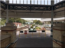TQ4109 : End of platforms 2 and 3, Lewes station by Robin Stott