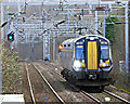 Train approaching Cartsdyke station