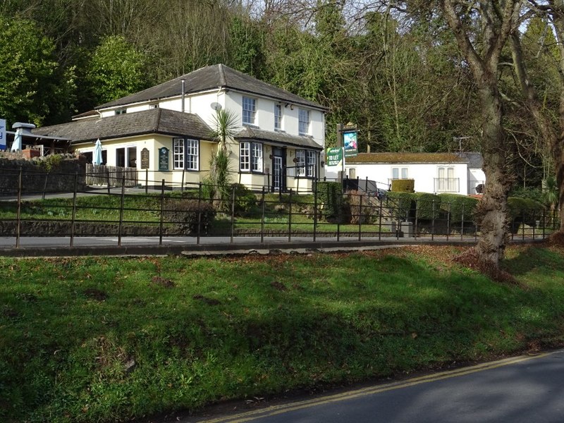 The Railway Inn © Philip Halling Geograph Britain And Ireland