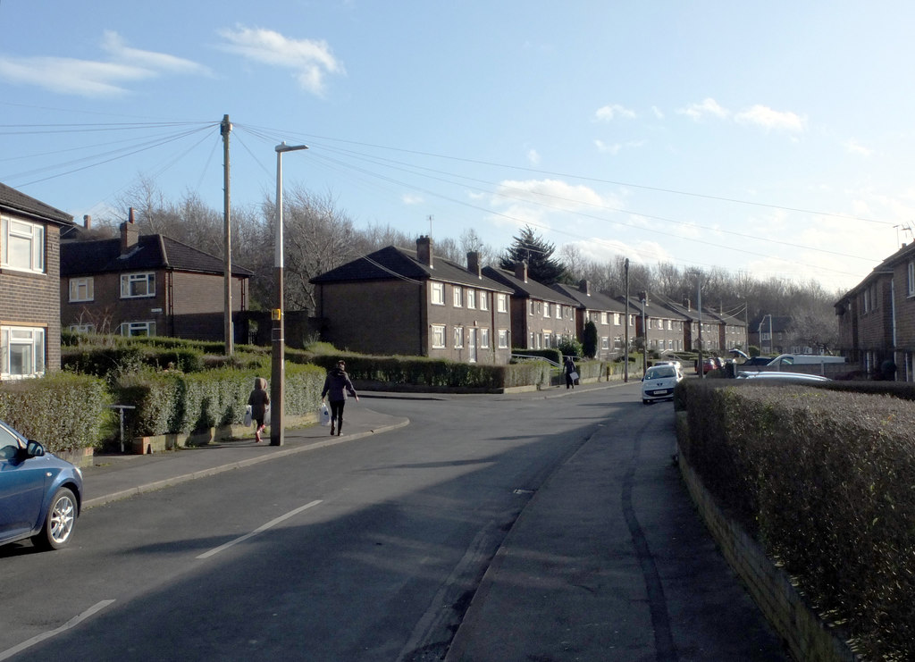 Barrington Parade, Gomersal © habiloid Geograph Britain and Ireland