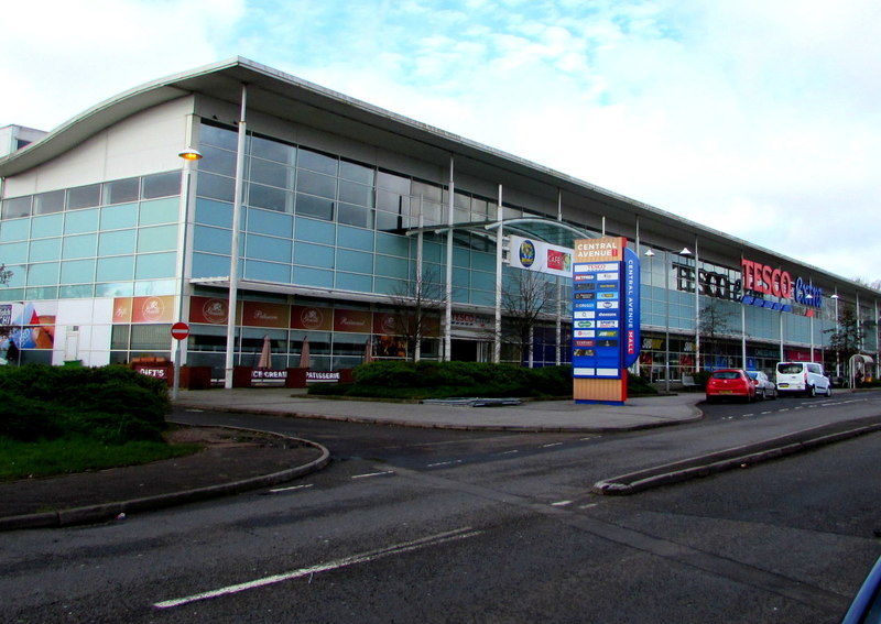 Tesco Extra, Central Avenue, Newport © Jaggery Geograph Britain and