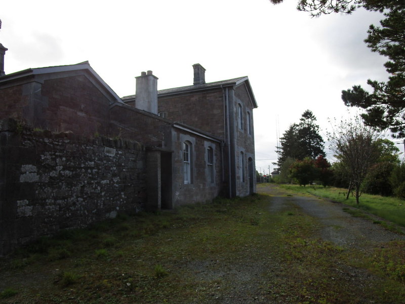 Banteer station building © Jonathan Thacker :: Geograph Ireland