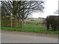 SE6766 : Field entrance and bridleway near Wheatclose Farm by JThomas