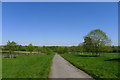 Gated road between Saxelbye Park and Saxelbye