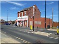 NZ2673 : Convenience store, East View Terrace, Dudley by Graham Robson