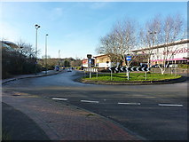 SO9977 : Roundabout on Park Way, Birmingham Great Park by Richard Law