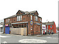 SE2732 : Building refurbishment, Oldfield Lane, Wortley by Stephen Craven