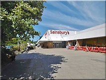 SU3815 : Lord's Hill, Sainsbury's by Mike Faherty
