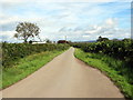 Heol fach ger Ffarm Garnwen / Minor road near Garnwen Farm