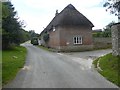 Thatched house, Cruxton