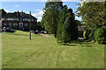 Footpath past Chisenbury Court