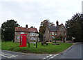 K6 telephone box and cottages, Great Snoring