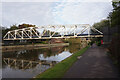 Thames path towards Folly Bridge the A4144