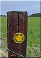 TF0820 : Waymark on a fence post by Bob Harvey