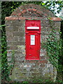 Victorian postbox on Hurnbridge Road, Hawthorn Hill