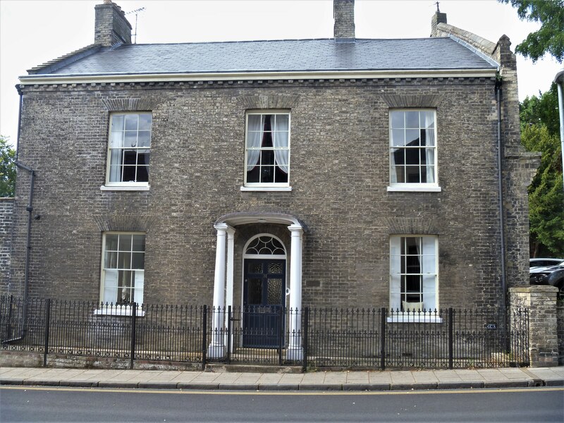 Thetford houses [7] © Michael Dibb Geograph Britain and Ireland