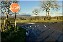 H5472 : Stop sign on Roeglen Road by Kenneth  Allen