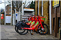 Crouch Hill Station : hire bikes