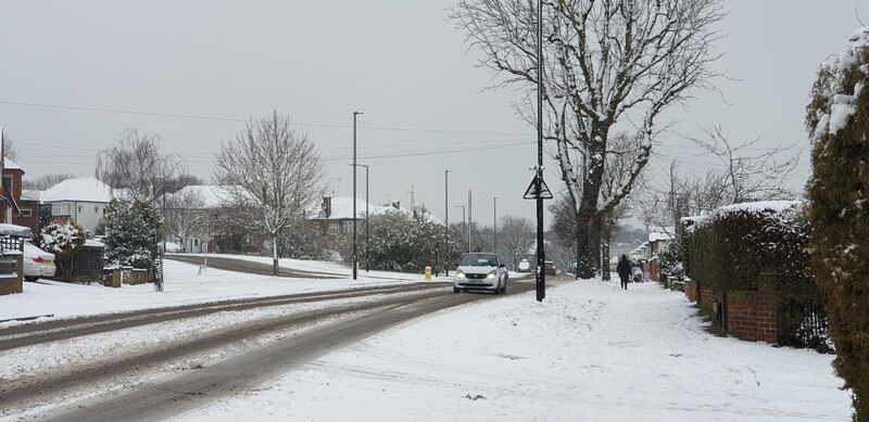 Lots of Snow in London N14 © Christine Matthews :: Geograph Britain and ...