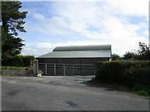 W4494 : Barn at Ballynoe by Jonathan Thacker