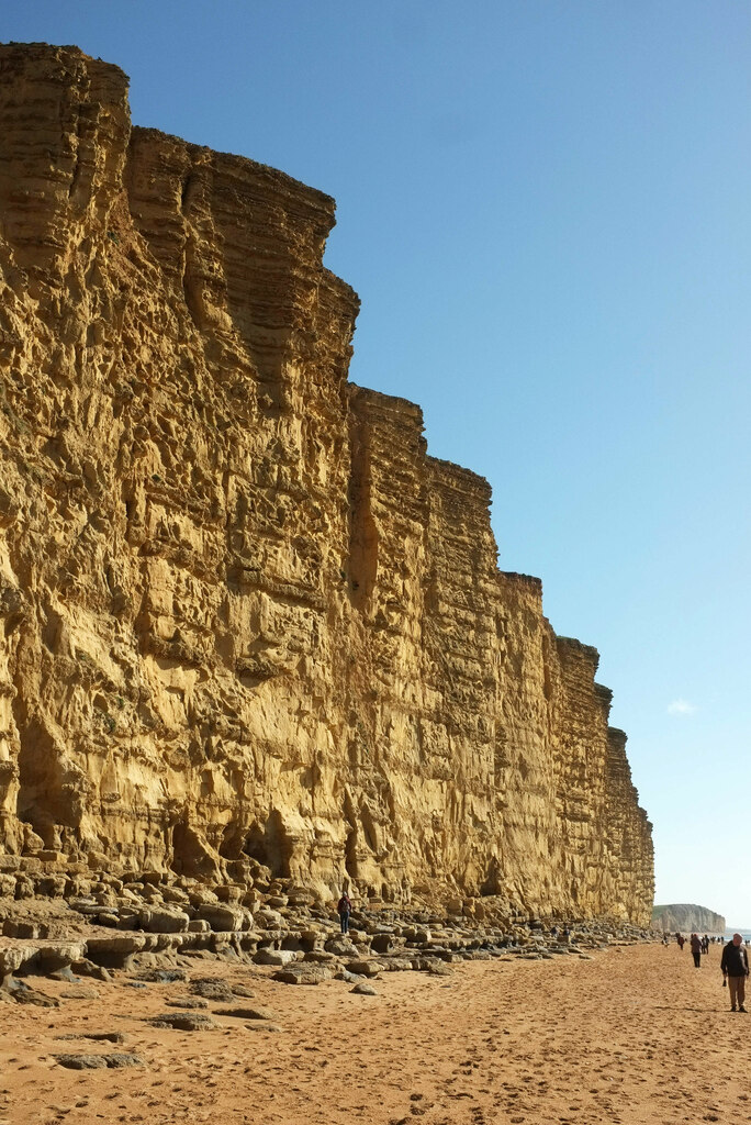 East Cliff © Derek Harper :: Geograph Britain and Ireland