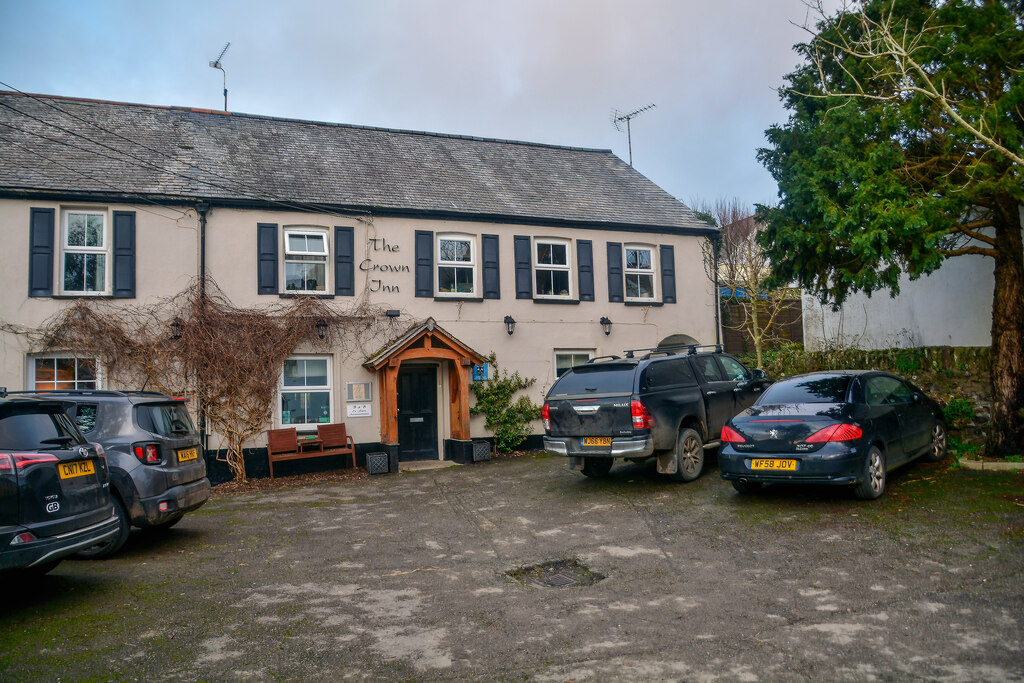 West Down : The Crown Inn © Lewis Clarke :: Geograph Britain and Ireland