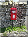 SD6078 : Elizabeth II postbox, Low Biggins by JThomas