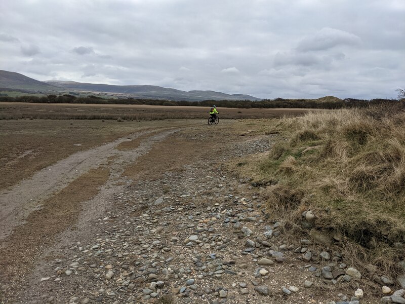 ancient-debris-david-medcalf-geograph-britain-and-ireland