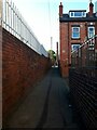 Ginnel at the end of Cecil Road, Armley