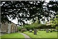 St Faith, Overbury: churchyard (i)