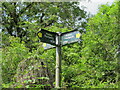 Public footpath sign, Uxbridge Alderglade Nature Reserve