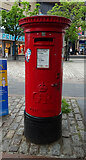 NO4030 : George V postbox on High Street, Dundee by JThomas