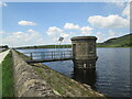 SE0054 : Embsay  Reservoir  Dam  and  tower by Martin Dawes