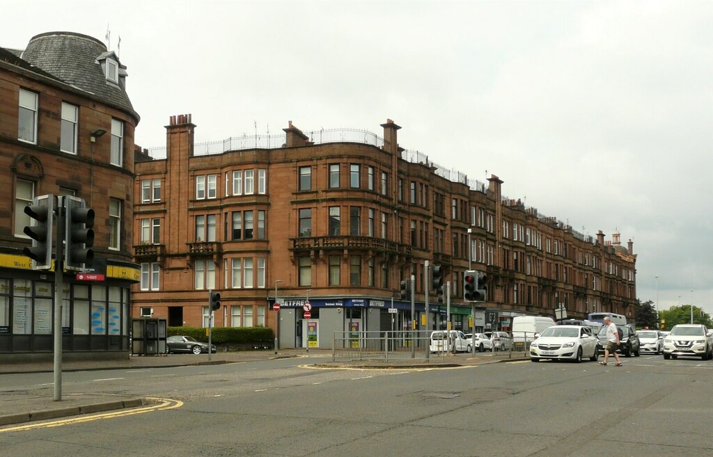 Anniesland Mansions © Richard Sutcliffe :: Geograph Britain and Ireland