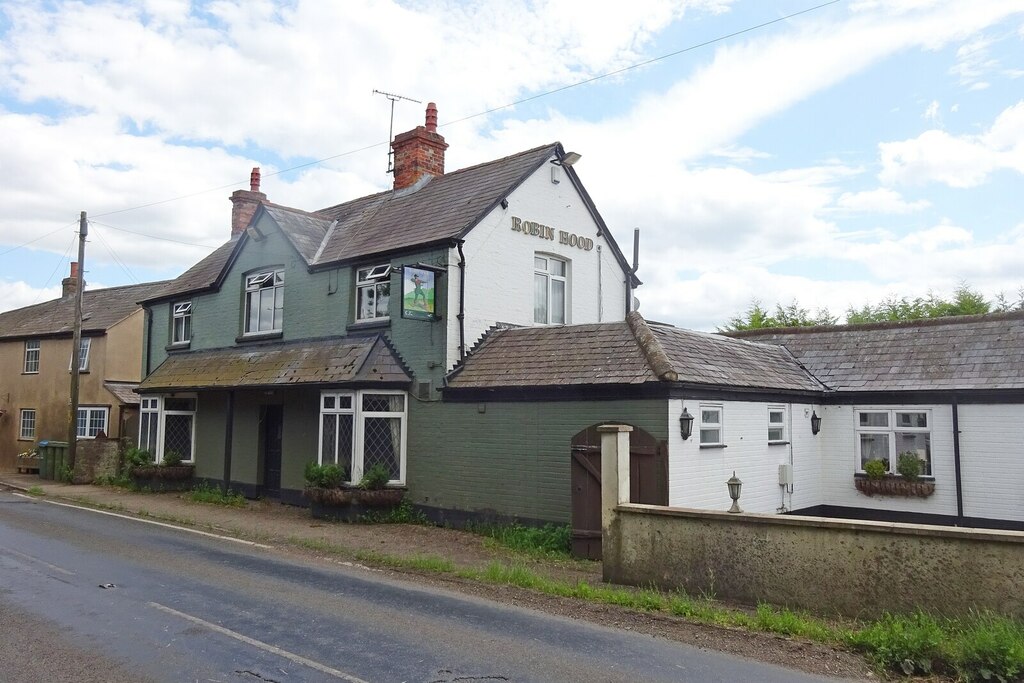 The Robin Hood Public House © Ian Rob :: Geograph Britain and Ireland