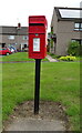 NO4749 : Elizabethan postbox on Dunnichen Road, Kingsmuir by JThomas