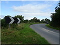 Sharp bend in the B4079 near Aston on Carrant